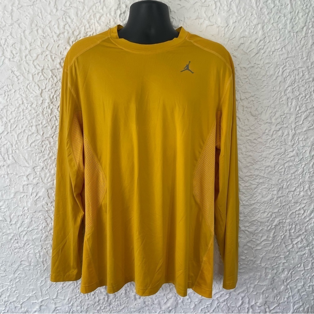 Air Jordan Men’s Dri-Fit Long Sleeve Vented Athletic Top Shirt Size XXL Yellow - Picture 2 of 11